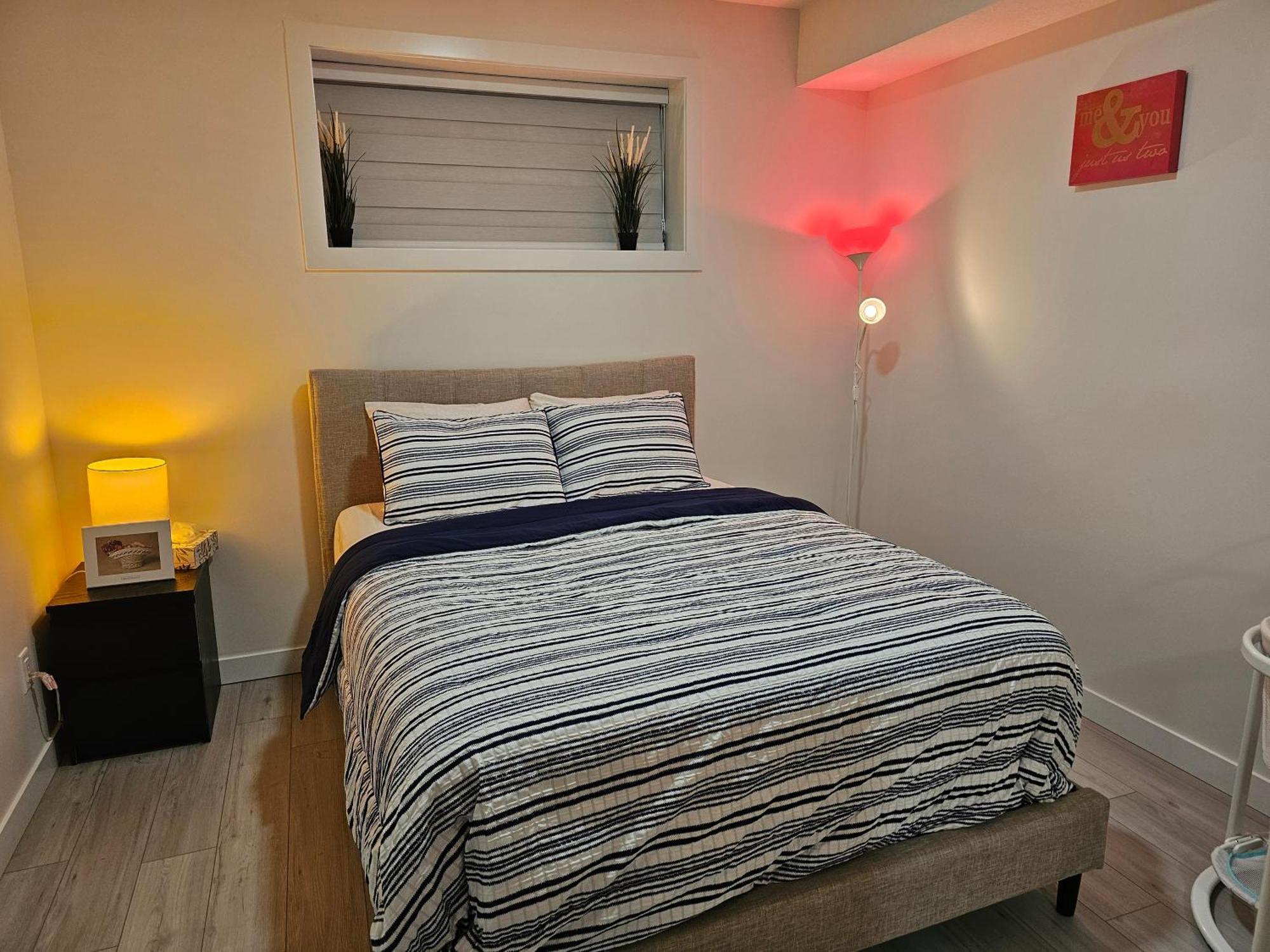 New Built House, Stay In Style Guest Suite, 2Bedroom, 2Bed, 2Bath Едмонтон Екстер'єр фото